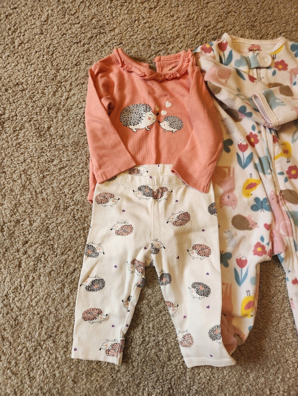 Large Mixed Lot of 6-9M Baby Girl Clothes Bodysuits Footies - Picture 3 of 5